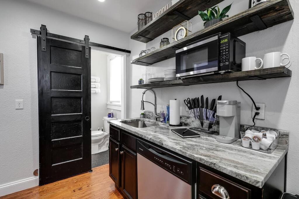 Charming, Happy 1-Bed Oasis: Rva Retreat Awaits! Apartment Richmond Exterior photo